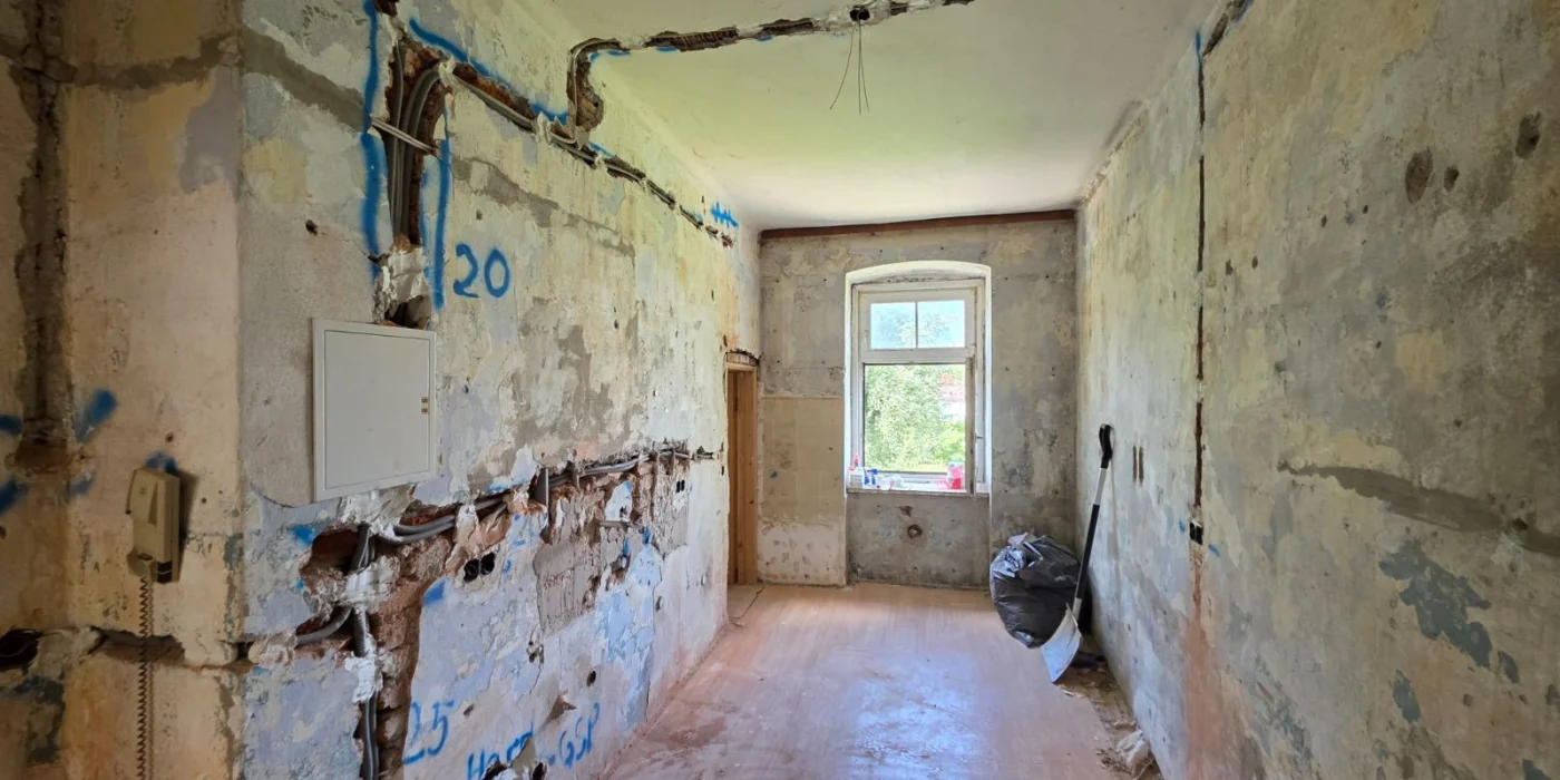Wymiana instalacji elektrycznej w remontowanym budynku
